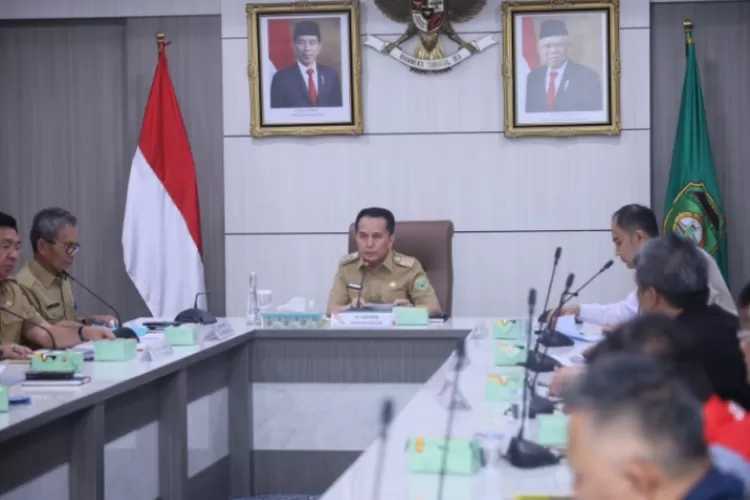 Rapat Penanganan Pengendalian Inflasi Provinsi Sumsel Tahun 2024 di Ruang Rapat Bina Praja, Palembang, Sumatera Selatan pada Selasa, 9 Januari 2024.