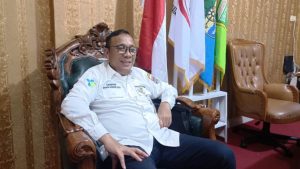 Kepala Dinas Kesehatan Kota Lubuklinggau, Erwin Armeidi, saat di wawancarai wartawan di ruang kerjanya, pada hari Rabu tanggal 24 Januari 2024. (foto : SMSI Sumsel)
