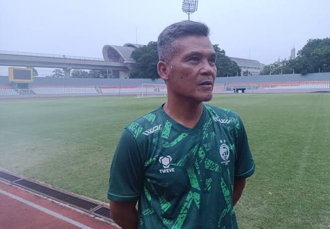 Pelatih Sriwijaya FC, Hendri Susilo. (foto : paltv.disway.id)