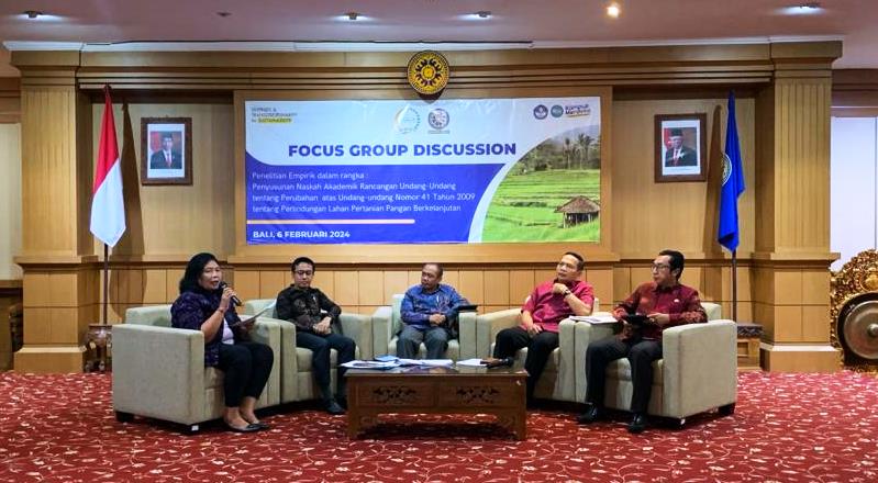 Focus Group Discussion Penelitian Emipirik dalam rangka penyusunan Naskah Akademik RUU tentang Perubahan Undang-Undang Nomor 41 Tahun 2009 tentang Perlindungan Lahan Pertanian Pangan Berkelanjutan.