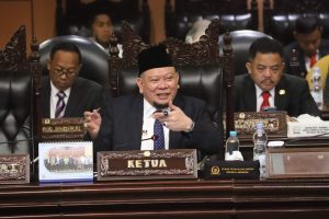 Ketua DPD RI, LaNyalla Mattalitti, memimpin Sidang Paripurna DPD RI ke-9 Masa Sidang IV Tahun Sidang 2023-2024 yang digelar di Nusantara V, tanggal 5 Maret 2024