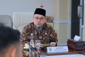Drs H Apriyadi Mahmud MSi diwakili Asisten Bidang Pemerintahan dan Kesejahteraan Rakyat Sekretariat Daerah Kabupaten Muba H Yudi Herzandi SH MH menerima audiensi Aliansi Semarak Ramadhan terkait kegiatan Pawai Ramadhan, di Ruang Rapat Randik Setda Muba, Jumat (8/3/2024).