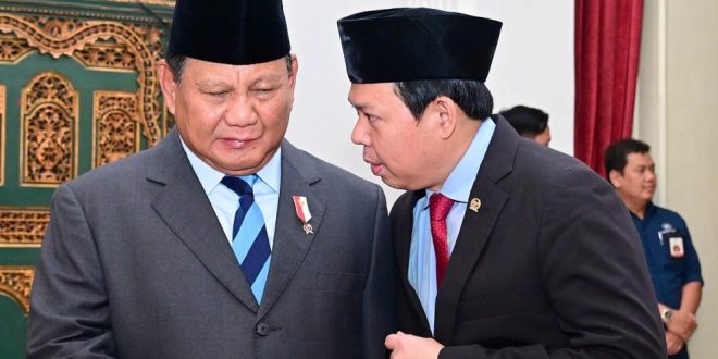 Wakil Ketua Dewan Perwakilan Daerah Republik Indonesia, Sultan B. Najamuddin, bersama Calon Presiden Republik Indonesia Nomor Urut 02, Prabowo Subianto.