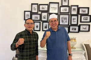 Firdaus Hasbullah, Ketua Rumah Bersama Heri Amalindo, foto bersama Mantan Bupati Kabupaten Musi Rawas dan Provinsi Bengkulu, Ridwan Mukti, hari Jum'at tanggal 19 April 2024.