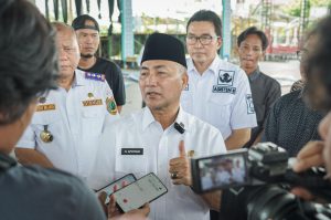 Sekda Muba Apriyadi Mahmud didampingi Kepala OPD Pemkab Muba, Rabu (24/4/2024) mengecek langsung persiapan di Stable Berkuda Sekayu.