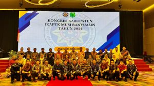 Ikatan Keluarga Alumni Pendidikan Tinggi Kepamongprajaan (IKAPTK) Kabupaten Musi Banyuasin (Muba) menggelar halal bihalal sekaligus Kongres pemilihan Ketua IKAPTK Kabupaten Muba periode 2024-2029, Sabtu (27/4/2024) di Hotel The Zuri Palembang.