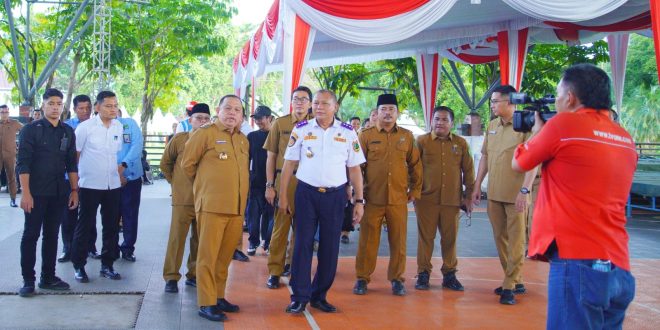Pj Bupati Muba H Sandi Fahlepi meninjau langsung lokasi yang dijadikan tempat pembukaan di Stable Berkuda Sekayu, Senin (29/4/2024).