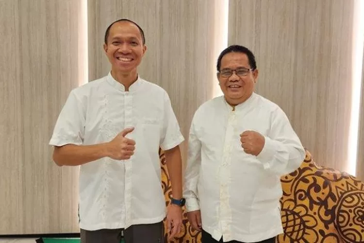 Bakal Calon Wali Kota Palembang, Yudha Pratomo Mahyuddin, bersama Ketua Dewan Pimpinan Daerah Partai Keadilan Sejahtera, Baharudin.