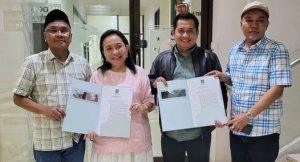 Bakal Calon Bupati Kabupaten Musi Banyuasin, Hj. Lucianty, bersama Bakal Calon Bupati Kabupaten Banyuasin, Askolani, menerima Surat Keputusan dari Dewan Pengurus Pusat Partai Kebangkitan Bangsa, hari Rabu tanggal 22 Mei 2024.