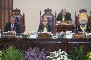 Rapat ini dibuka secara langsung oleh Ketua DPRD Sumsel, Dr. Hj. R.A. Anita Noeringhati, SH, MH di Ruang Rapat DPRD Provinsi Sumatera Selatan, Rabu, (15/5/2024).