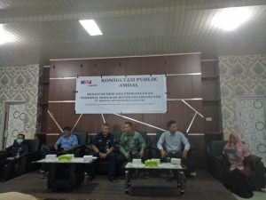 Konsultasi Publik Penyusunan Studi AMDAL Kegiatan Rencana Pembangunan Terminal Bongkar Batubara Kramasan PT.KERETA API INDONESIA LOGISTIK (PT. KAILOG) resmi digelar bertempat di Aula Kecamatan Kertapati , Palembang. Kamis (16/5/2024)