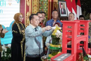 Peringatan hari jadi Provinsi Sumatera Selatan ke-78 Tahun 2024, perayaan tersebut berjalan dengan meriah di iringi oleh Tembang - tembang lagu batang hari sembilan sebagai lagu khas Budaya Sumatera Selatan. Bertempat di Griya Agung, Minggu malam (19/05/2024).