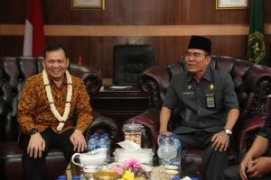 Pada hari kerjanya yang kedua, Penjabat (Pj) Gubernur Sumsel Elen Setiadi kembali berkunjung sekaligus bersilaturahmi