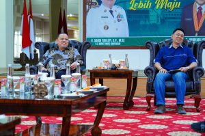 Sandi Fahlepi menerima jajaran Harian Sumatera Ekspres (Sumeks) dalam rangka silaturahmi, di Guest House Griya Bumi Serasan Sekate, Selasa (4/6/2024).