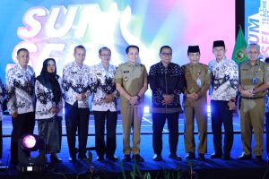 Agus Fatoni membuka Sumsel Teacher Fest Tahun 2024 yang diselenggarakan di Hotel Novotel Palembang, Senin, 10/6/2024 yang diikuti oleh ribuan guru di Sumsel baik hadir secara langsung maupun hadir secara virtual.