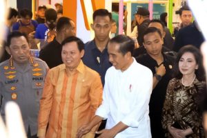 Wakil Ketua Dewan Perwakilan Daerah Republik Indonesia, Sultan B. Najamuddin, saat mendampingi Presiden Republik Indonesia, Joko Widodo, membuka secara resmi pameran tahunan Jakarta Fair di Kemayoran, Jakarta Utara, pada Rabu 12 Juni 2024