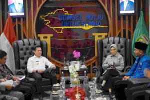 Elen Setiadi Menerima pengurus koordinator cabang Pergerakan Mahasiswa Islam Indonesia (PMII) Sumsel dalam rangka laporan pemantapan kegiatan Kongres PMII, Ruang Tamu Gubernur Sumsel, Kamis, (22/7/2024).
