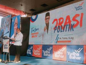 Deklarasi Yudha Pratomo Mahyuddin dan Ir. Baharudin maju di Pilwako Palembang, hari Sabtu tanggal 27 Juli 2024 di bawah Jembatan Ampera.