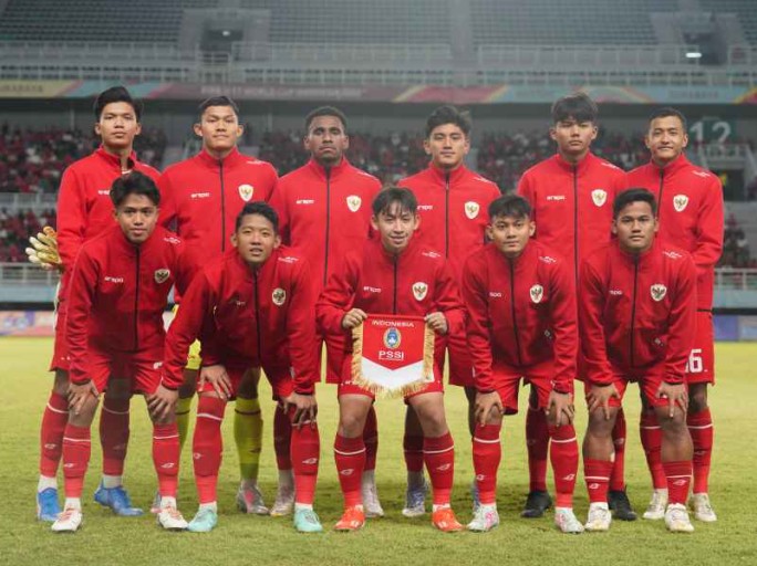 Garuda Nusantara menang 2-0 atas Kamboja pada laga yang berlangsung di Stadion Gelora Bung Tomo, Surabaya, Sabtu (20/7).