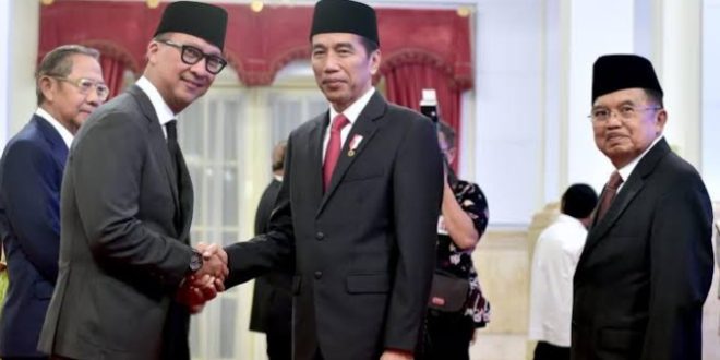 Rapat Pleno Partai Golkar yang digelar hari Selasa malam, tanggal 13 Agustus 2024 di Gedung Dewan Pimpinan Pusat (DPP) Partai Golkar.