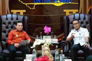 Elen Setiadi menerima Kunjungan Kepala Badan Narkotika Nasional Provinsi Sumsel Tri Julianto Djatiutomo.,S.I.K., MM, dalam kunjungan tersebut didampingi oleh Kepala bidang Pemberantasan dan Intelijen Kombes Pol Irzan Haryono.Ruang Tamu Gubernur, Palembang (21/08/2024).