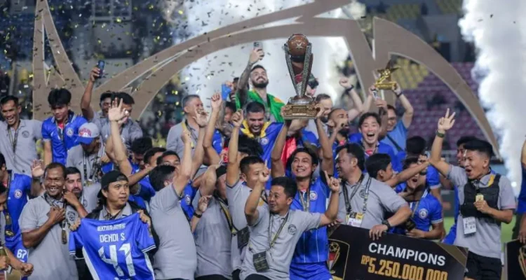 Arema FC resmi menobatkan diri sebagai kekuatan tersukses dalam sejarah turnamen pramusim kasta tertinggi tanah air. (foto : pssi)