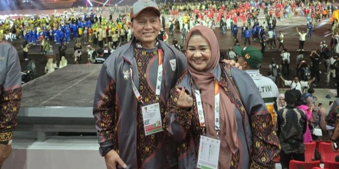 Elen Setiadi, S.H, M.S.E bersama Ketua Tim Penggerak (TP) Pemberdayaan Kesejahteraan Keluarga (PKK) Sumsel, Melza Elen Setiadi menghadiri pembukaan Pekan Olahraga Nasional (PON) XXI Aceh-Sumatera Utara tahun 2024 di Stadion Harapan Bangsa (SHB), Lhong Raya, Banda Aceh, Senin (9/9/2024) malam.