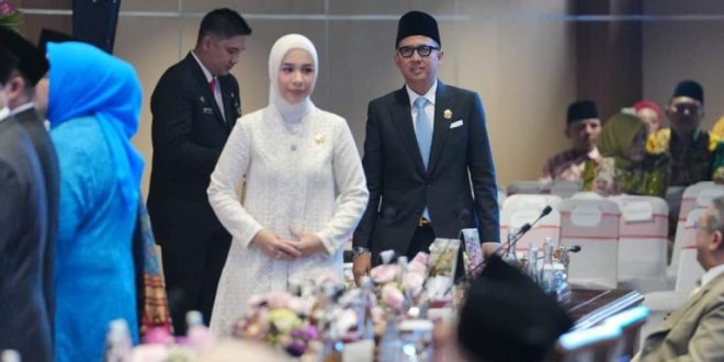 Handry Pratama Putra resmi dilantik sebagai Anggota Dewan Perwakilan Rakyat Daerah (DPRD) provinsi Sumatera Selatan (Sumsel) periode 2024-2029, di Gedung DPRD Sumsel yang beralamat di Jalan POM IX Kota Palembang, pada hari Selasa, tanggal 24 September 2024. (Bekisar Media/Dok. Pribadi Handry)