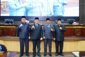 Bersama DPRD Kabupaten Musi Banyuasin, Pj Bupati Muba H Sandi Fahlepi, Senin (02/09/2024) bertempat di ruang rapat paripurna