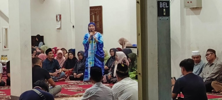 Hj. Lucianty, kembali menghadiri acara undangan syukuran atas terpilihnya Suito sebagai Anggota Dewan Perwakilan Rakyat Daerah (DPRD) Kabupaten Muba dari Partai Kebangkitan Nusantara (PKN) dan silaturahmi dengan warga Dusun 3, Desa Kasmaran, Kecamatan Babat Toman, hari Jum'at tanggal 13 September 2024.