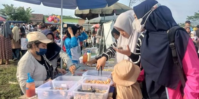 Puluhan pedagang kecil di Kecamatan Bayung Lencir mendapatkan keberkahan dengan digelarnya acara jalan santai dan senam bersama Hj. Lucianty dan H. Syaparuddin, Bakal Calon Bupati (Cabup) dan Calon Wakil Bupati (Cawabup) Kabupaten Musi Banyuasin (Muba) periode 2024-2029.