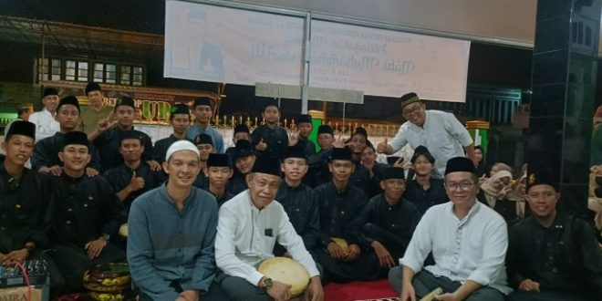 H. Syaparuddin, menghadiri acara Maulid Nabi Muhammad yang digelar di Masjid Al Abror, hari Selasa tanggal 17 September 2024. (Foto : Detiksumsel.com)