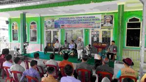 Calon Bupati Muba Hj Lucianty silaturahmi bersama ratusan guru swasta di Desa Ulak Paceh Jaya Kecamatan Lawang Wetan, Senin (23/9/2024).