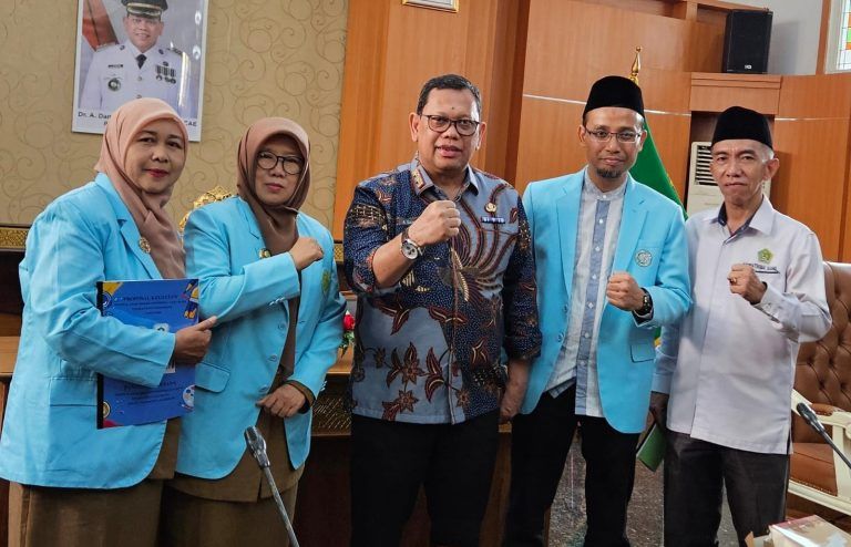 Palembang berhasil menyabet 21 trofi dan membawa pulang piala bergilir sebagai juara umum,” ungkapnya, Minggu (22/9/2024).