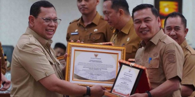 Penjabat Wali Kota Palembang Ucok Abdulrauf Damenta dan diterima Kadin Kominfo Adhi Zahri, di Ruang Rapat Parameswara, Senin (2/9/2024).