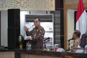 Edward Candra membuka sosialisasi implementasi aplikasi Srikandi dan Tanda Tangan Elektronik (TTE) di lingkungan Pemprov Sumsel di Graha Bina Praja, Kamis, (12/9/2024).