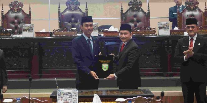 Penjabat (Pj) Gubernur Sumsel Elen Setiadi menghadiri Rapat Paripurna XCIV (94) DPRD Provinsi Selatan