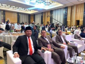 Badan Pengawas Pemilu (Bawaslu) Kota Palembang melakukan pengawasan langsung pada tahapan debat publik Pasangan Calon (Paslon) Wali Kota dan Wakil Wali Kota Palembang periode 2025-2030 yang digelar oleh Komisi Pemilihan Umum (KPU) Kota Palembang di Ballroom Hotel Santika Premiere Bandara, pada hari Selasa, tanggal 22 Oktober 2024