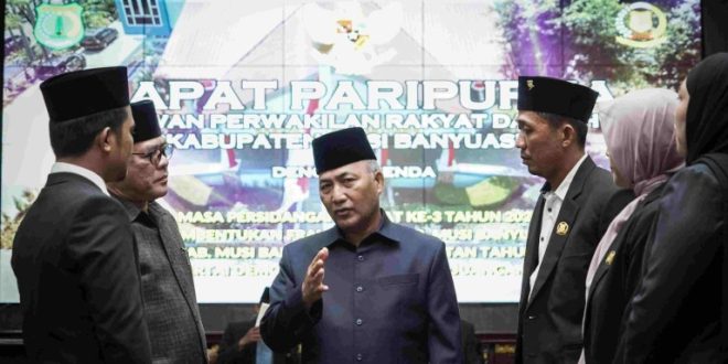 Rapat Paripurna DPRD Muba, Kamis (3/10/2024), dipimpin oleh Ketua Sementara DPRD Muba Afitni Junaidi Gumay.