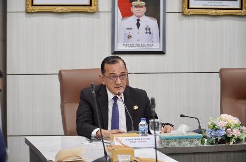 Edward Candra, MH membuka Sosialisasi Implementasi Portal Administrasi pemerintahan di bidang Layanan Aparatur Negara pada Instansi Pemerintah Daerah bertempat di Ruang Rapat Bina Praja Pemprov Sumsel, Rabu (16/10/2024).