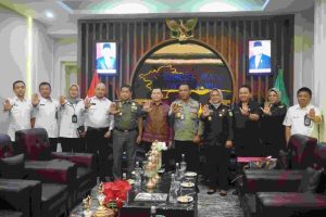 Elen Setiadi menerima Ketua Satuan Tugas Sapu Bersih Pungutan Liar (Saber Pungli) Unit Pemberantasan Pungli (UPP) Provinsi Sumatera Selatan beserta pengurus dalam rangka Silaturahmi di Ruang Tamu Gubernur Sumsel, Rabu, (16/10/2024).