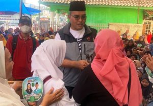 Ketua Dewan Pimpinan Cabang (DPC) Partai Demokrasi Indonesia (PDI) Perjuangan Kabupaten Musi Banyuasin (Muba), Beni Hernedi, menggelar pertemuan dengan warga Kecamatan Jirak Jaya, pada hari Jum'at, tanggal 18 Oktober 2024.