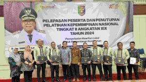 Tujuh pejabat eselon II di Kabupaten Musi Banyuasin telah berhasil menyelesaikan Pendidikan dan Pelatihan Kepemimpinan Nasional Tingkat II (Diklat PIM II) dengan hasil memuaskan.