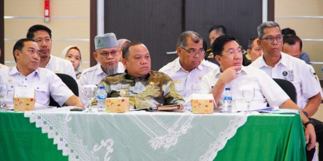 Bertempat di Ruang Rapat Kejaksaan Tinggi Sumatera Selatan, Rabu (30/10/2024), dilaksanakan Rapat Pembahasan Percepatan Progress Pembangunan Jalan Tol Trans Sumatera pada Ruas Tol Simpang Indaralaya–Muara Enim (Junction Palembang), Ruas Palembang–Betung dan Ran Tol Betung–Tempino–Jambi di Provinsi Sumatera Selatan yang Dilaksanakan PT.Hutama Karya (Persero).