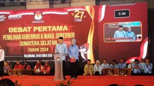 Pasangan Calon (Paslon) Gubernur dan Wakil Gubernur Provinsi Sumatera Selatan (Sumsel), Mawardi Yahya dan R.A. Anita Noeringhati (MATAHATI), memaparkan visi dan misinya pada debat pertama Pemilihan Gubernur (Pilgub) Sumsel tahun 2024.