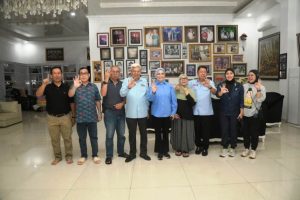 Calon Gubernur dan Wakil Gubernur Provinsi Sumatera Selatan Nomor Urut 3, Mawardi Yahya dan R.A. Anita Noeringhati, foto bersama dengan Prana Putra Sohe alias Nanan, Mantan Wali Kota Lubuklinggau.