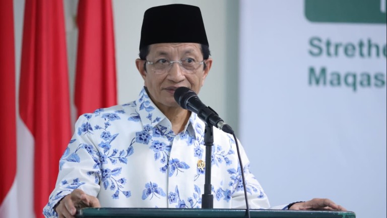 Menag Nasaruddin Umar, di hadapan para mahasiswa yang mengikuti seminar Internasional di Universitas Islam Asy'adiyah, Sengkang, Sulawesi Selatan, Jumat (8/11/2024).
