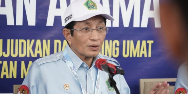 Menteri Agama Nasaruddin Umar memberikan keterangan pers usai membuka Rapat Kerja Nasional Kemenag, Jumat (15/11/2024)