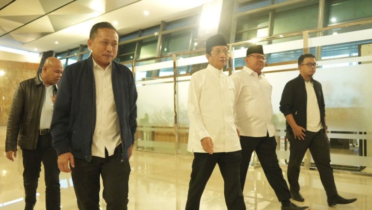 Menteri Agama Nasaruddin Umar tiba di Bandara Internasional Soekarno-Hatta dari Kunjungan Kerja ke Saudi.