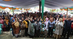 Ratusan koordinator Guru TK dan Guru PAUD Non ASN perwakilan dari 15 Kecamatan di Bumi Serasan berkumpul dan memberikan dukungan di Sekayu,  Minggu 17 November 2024 pagi.